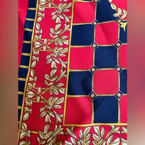 Genuine vintage LANVIN geometrical red gold silk scarf square - Picture 10 of 15